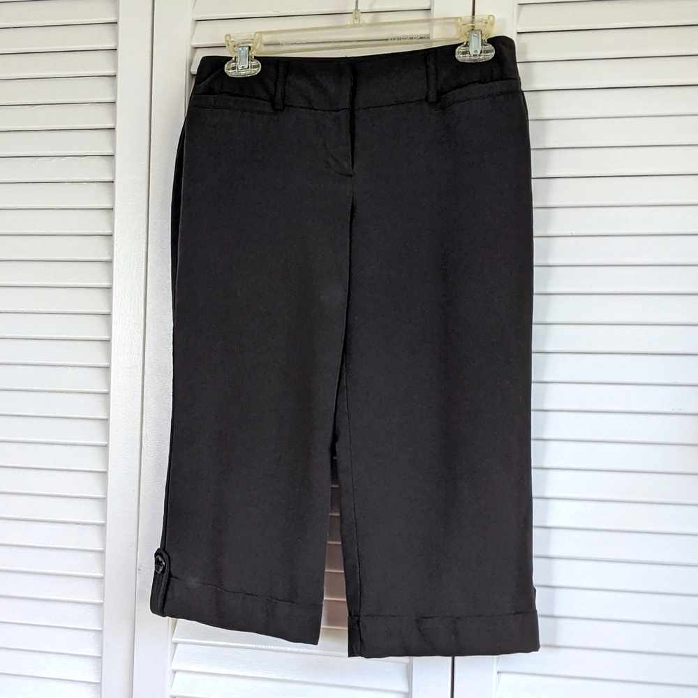 Capri Pant- office attire in Black